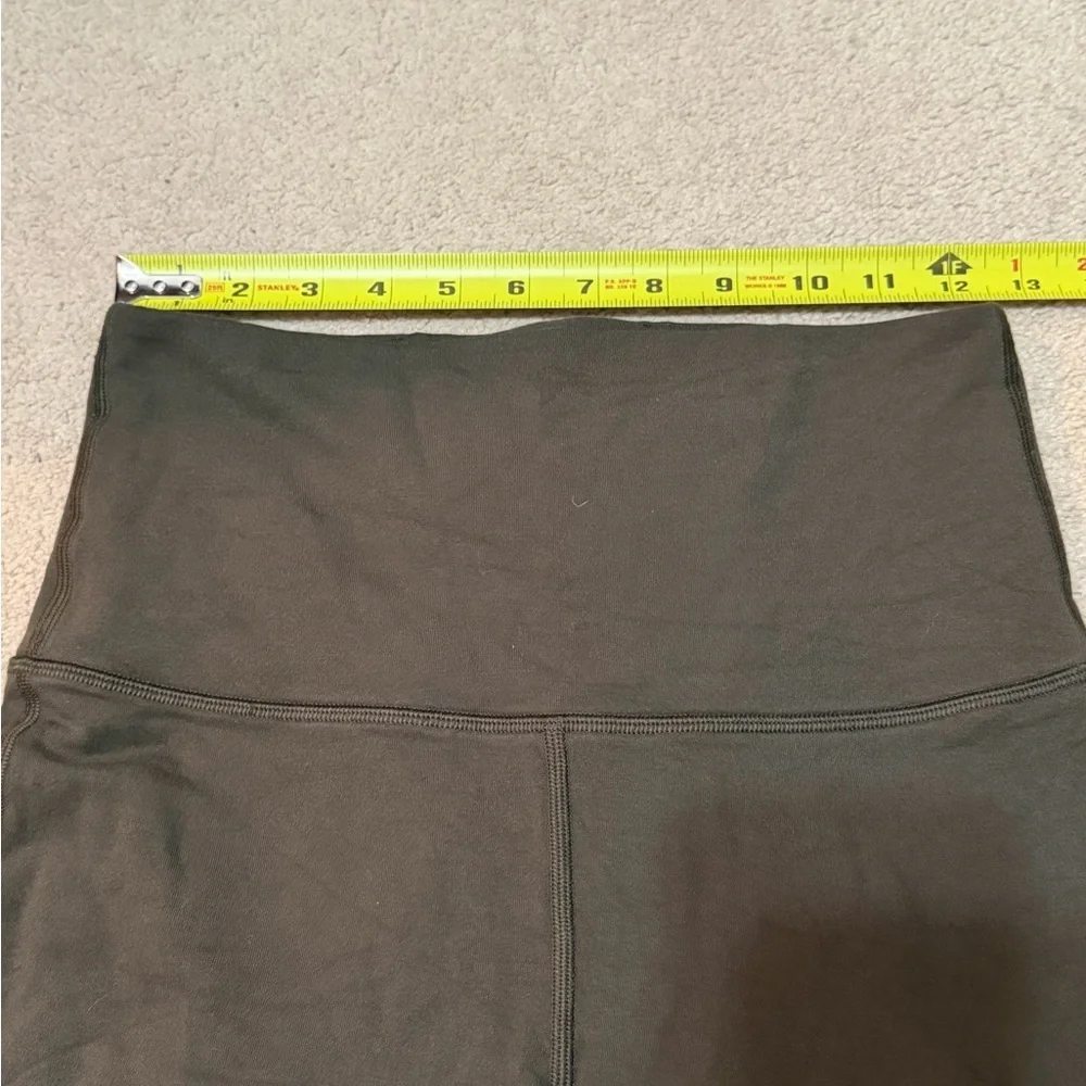 Lululemon athletica wunder lounge super high rise tight size 6 euc - Picture 4 of 6
